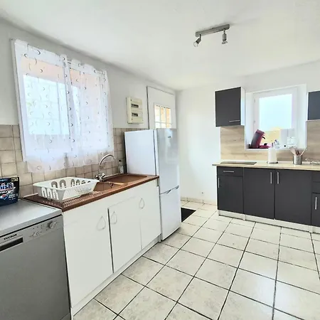 House With Garden In * Saint-Laurent-sur-Mer