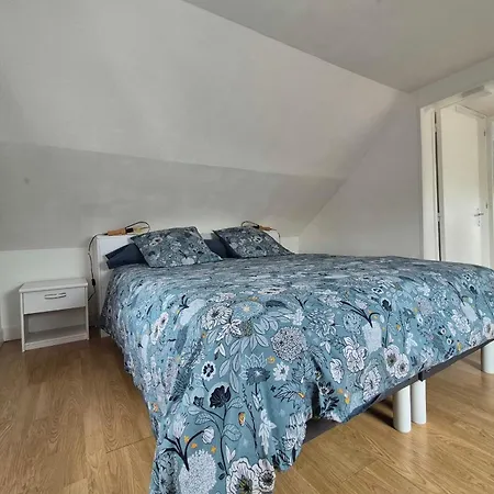 House With Garden In * Saint-Laurent-sur-Mer